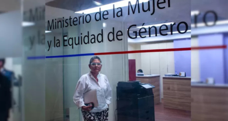 "No he robado un peso": Directora SernamEG defiende su probidad y acusa falta de empatía del Gobierno
