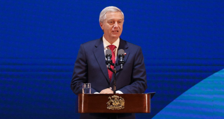 "No importa que no sepa todo, pero la soberbia no": oposición se cuadra y presiona por medidas