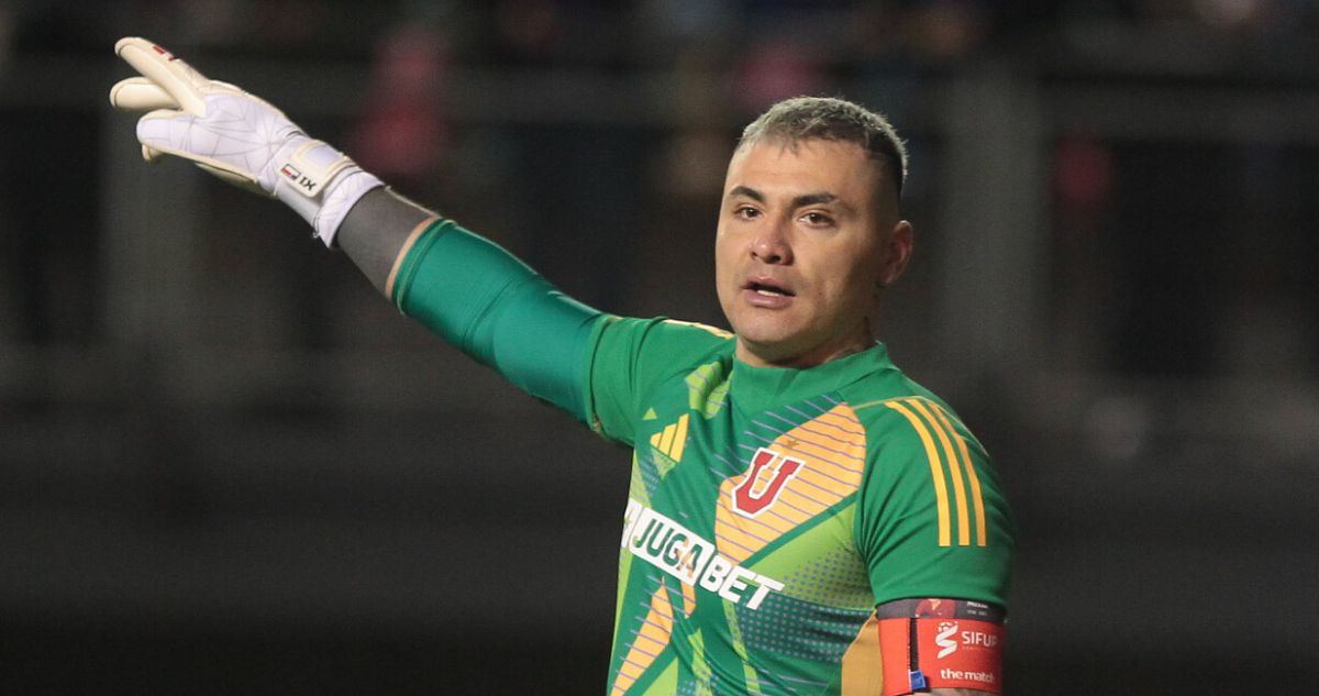 Cristóbal Campos espera visto bueno para jugar en Tercera División.