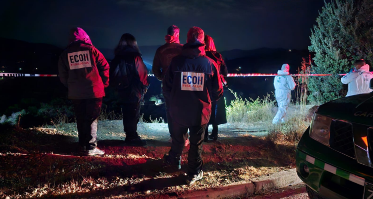 Encuentran cadáver maniatado, calcinado y decapitado a un costado de la cuesta Zapata en Curacaví