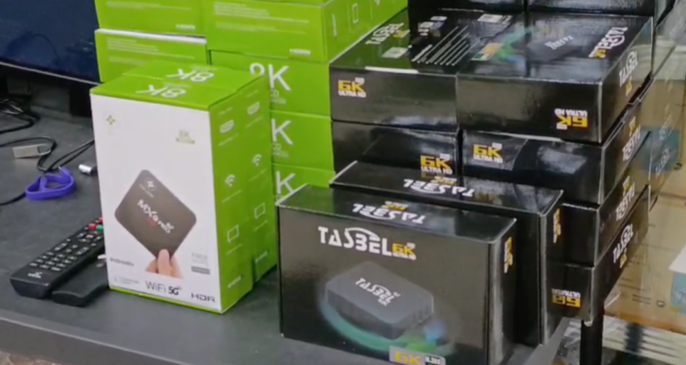 Golpe a la TV pirata en Meiggs: incautan decodificadores que se vendían con canales premium por 1 año