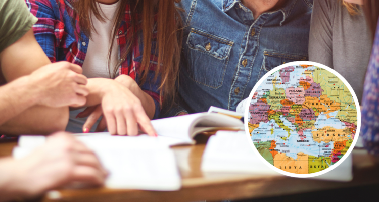 Estudiantes y mapa de Ucrania