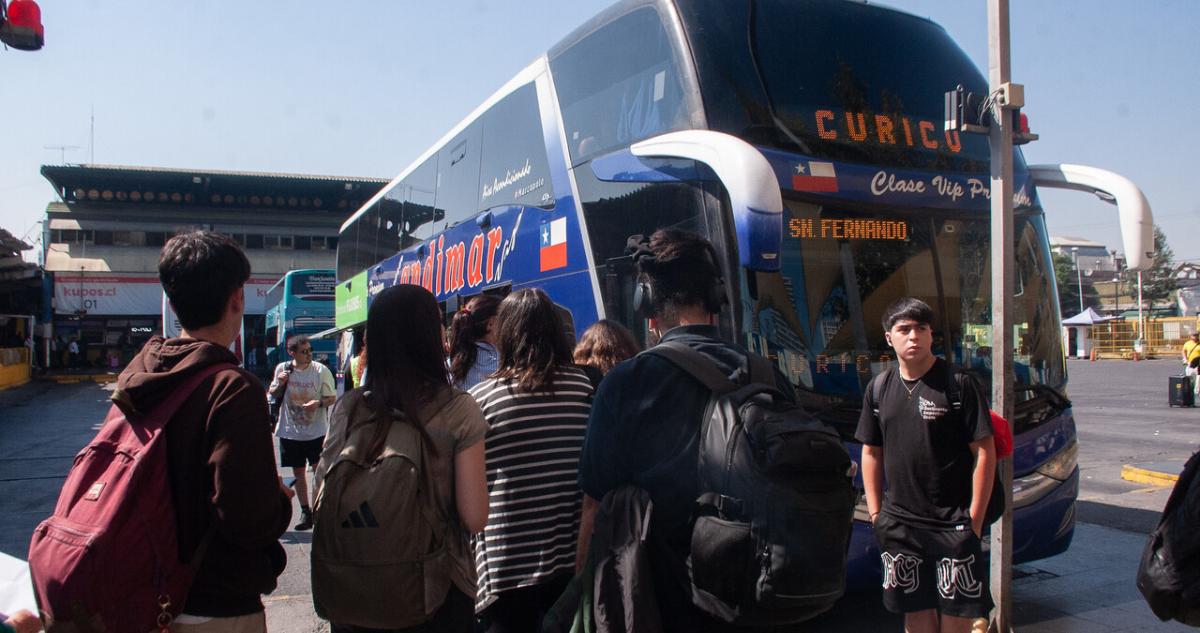 Despliegan fiscalización a buses interurbanos por Semana Santa: multas pueden llegar a $4 millones