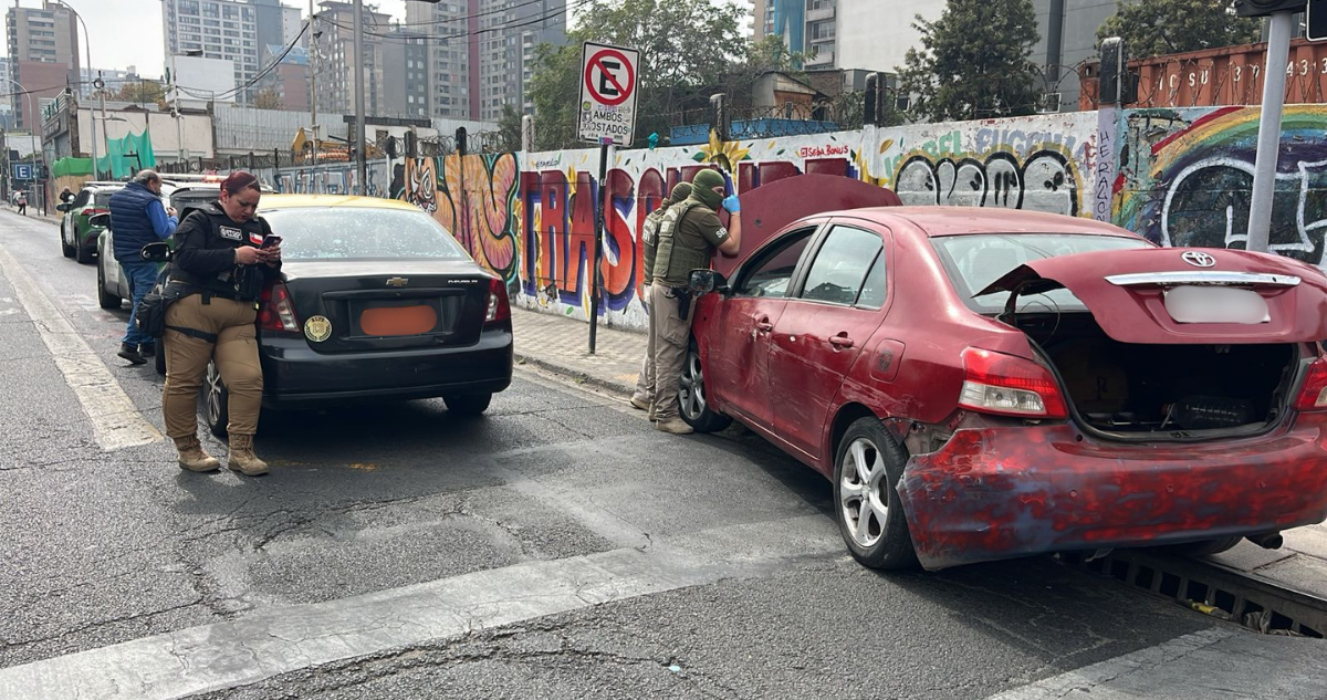 Detienen a conductor que intentó atropellar a carabinero en control policial copiloto logró escapar