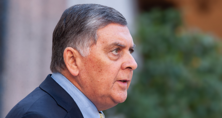 Gobierno busca ordenar relato tras polémica por oficios de Hacienda: reconocen error en comunicación