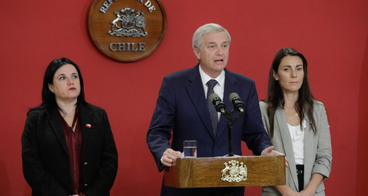 Cadem: 41% aprueba gestión de José Antonio Kast y 70% respalda plan “Escuelas Protegidas”