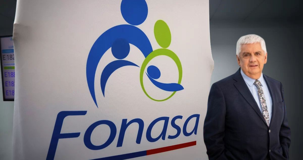 Economista César Oyarzo asume como nuevo director de Fonasa