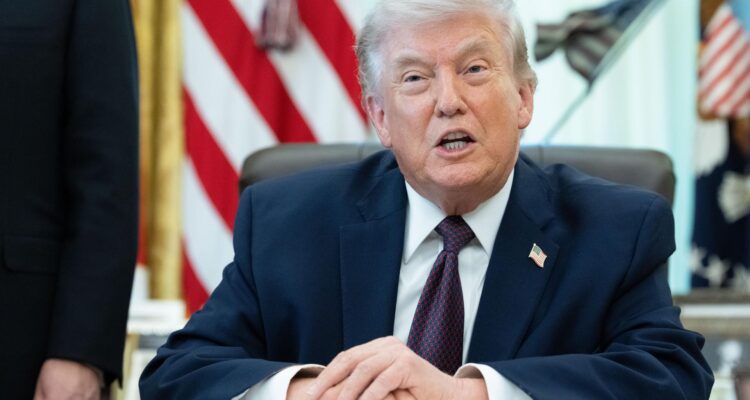 "Siempre supe que era un tigre de papel": Trump dice que no descarta retirar a EEUU de la OTAN