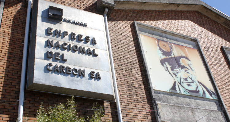 Algunos tienen antecedentes penales: Quitan pensión vitalicia a decenas de extrabajadores de la Enacar