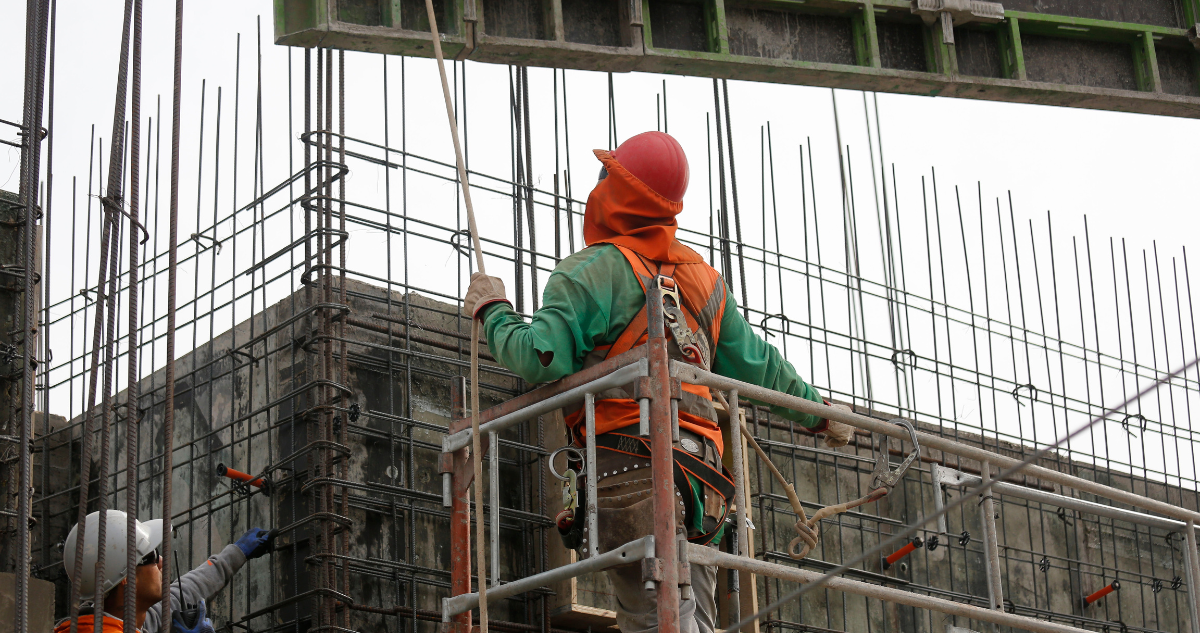Foto de contexto de trabajador de la construcción.