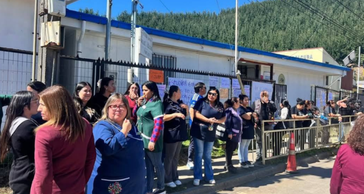 El drama de la Escuela Valle Colcura de Lota que cumple 11 años en módulos tras ampliación de Ruta 160