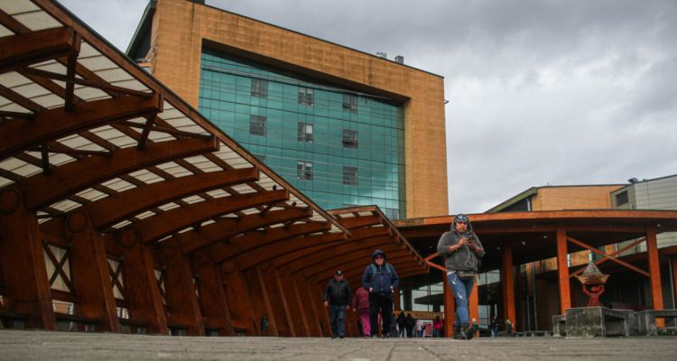 Exsubdirector del Hospital de Puerto Montt zanja causa por estafa y evalúa demandar al recinto