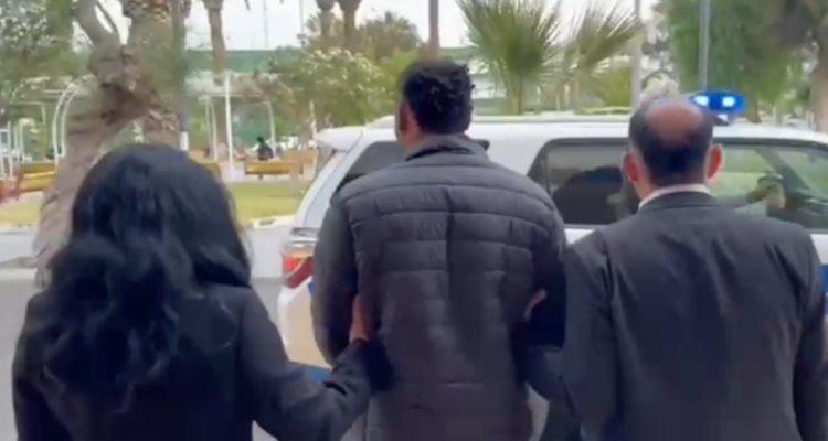 Detienen a extranjero que intentó huir del país tras golpear a su hija de 11 meses en Puente Alto