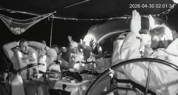 Meloni exige liberar a activistas de flotilla con chilenos a bordo interceptada por Israel