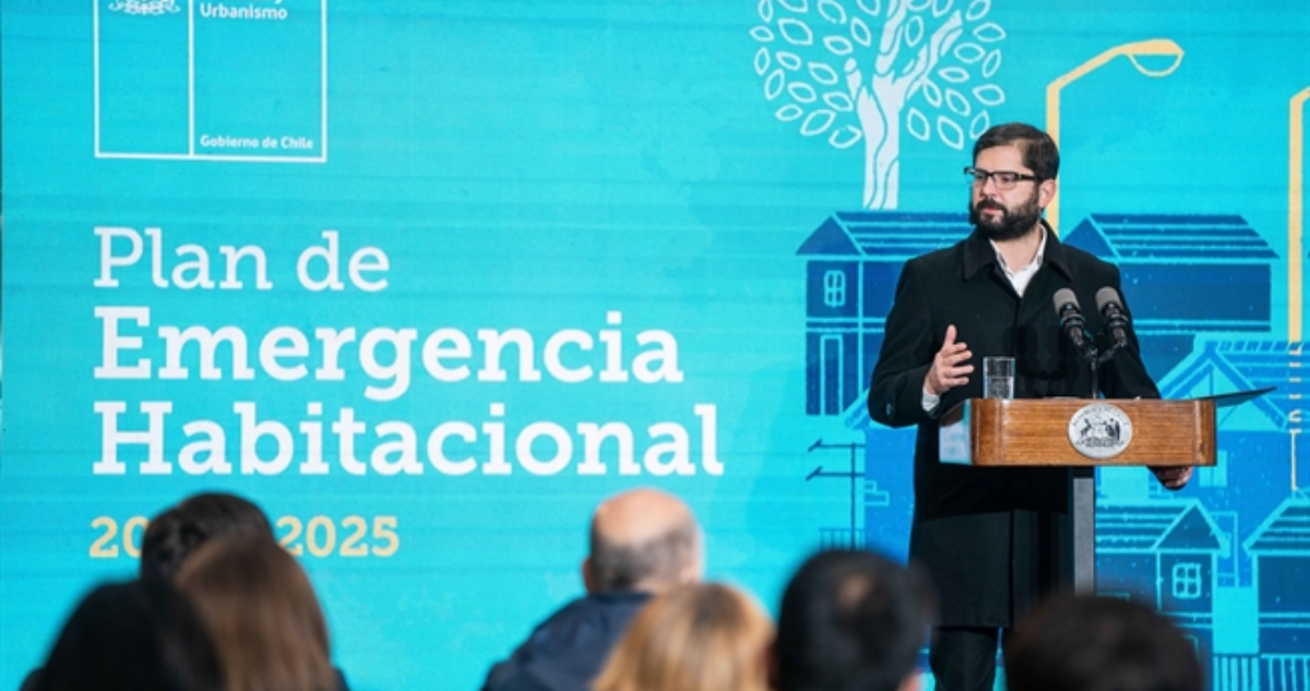 Contraloría detecta eventuales compras con sobreprecios en Plan de Emergencia Habitacional de Boric