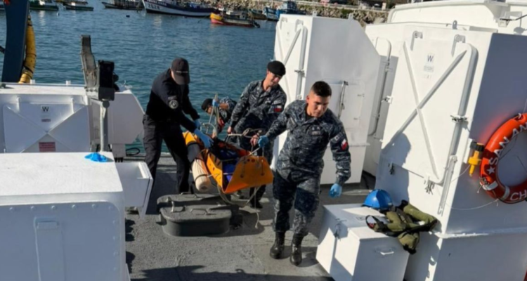 Hallan cuerpo en sector portuario de San Antonio: estaba en cercanía de roquerío La Poza