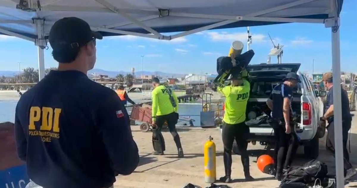 Con buzos especializados intensifican búsqueda de trabajador extraviado en muelle de Mejillones