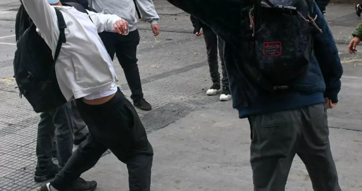 Dos colegios de Alto Bío Bío continúan con clases normales pese a amenazas de tiroteos