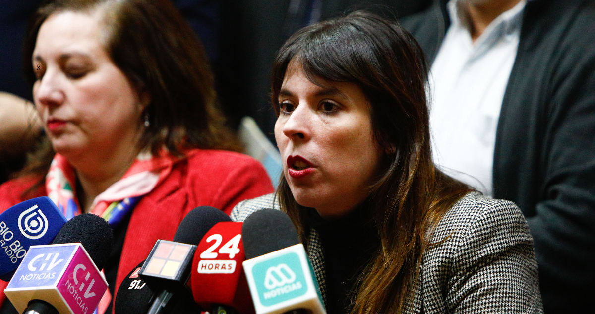 Frente Amplio carga contra Kast por recorte que amenaza alimentación Junaeb: “Mintió a la ciudadanía”