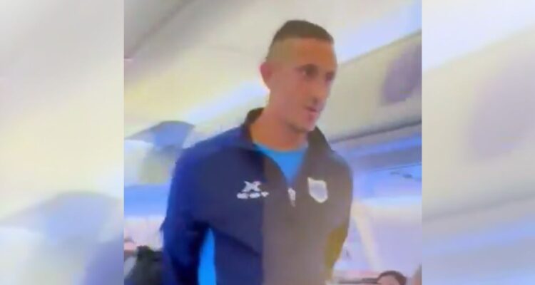 Futbolista argentino fue detenido por gritar “bomba” en un avión: aeropuerto fue revisado por completo