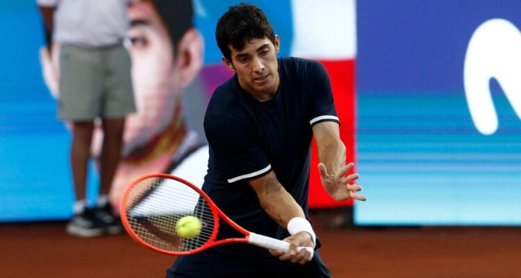 Retiro de Jarry truncó duelo entre chilenos: Garin derrotó a francés y avanzó en qualy del Madrid Open