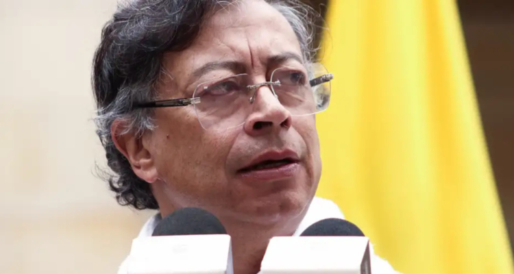 Petro arriba a cumbre en España y critica a la extrema derecha: "Hitler está otra vez vivo en Europa"