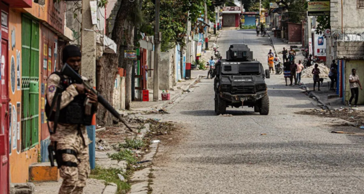 Haití: policías y bandas se enfrentan a tiros en área donde ocurrió masacre de civiles
