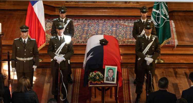 Velorio de Javier Figueroa, carabinero baleado en Puerto Varas