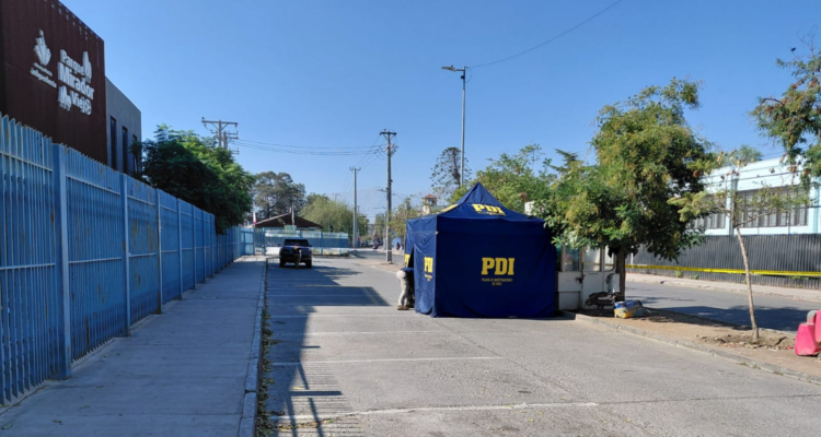 Investigan homicidio afuera del Polideportivo Parque Mirador Viejo en Independencia