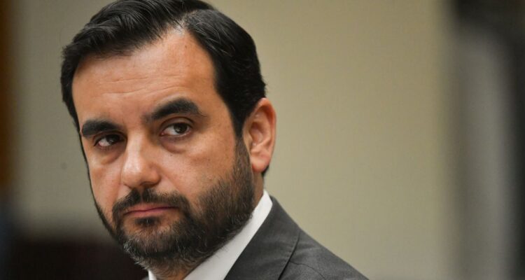 Gajardo exige al Gobierno aclarar supuesta orden a sus abogados por beneficios a violadores de DDHH