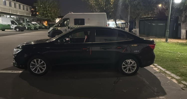 “Jefe, ayúdeme por favor”: detienen a venezolano por ofrecer soborno de $30 mil a Carabineros