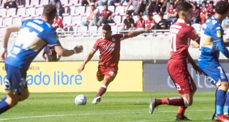 Liga de Primera: La Serena vuelve al triunfo ante Everton con tiro libre perfecto de Jeisson Vargas