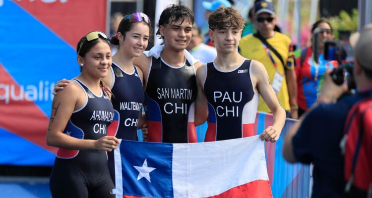 Team Chile ganó el oro en relevos mixtos del Triatlón en Juegos Suramericanos.