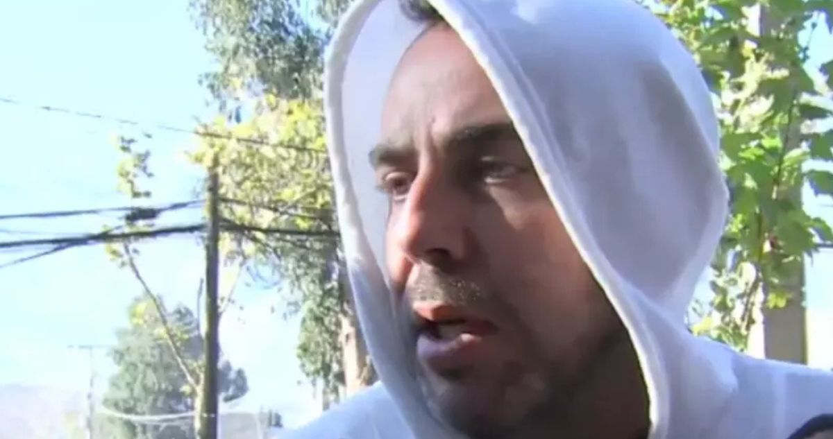 Vecinos nuevamente buscan echar a Kaminski de su domicilio tras ser allanado y detenido