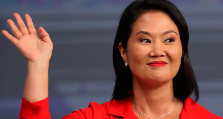 Keiko Fujimori encabeza los sondeos "a boca de urna" en la elección presidencial de Perú