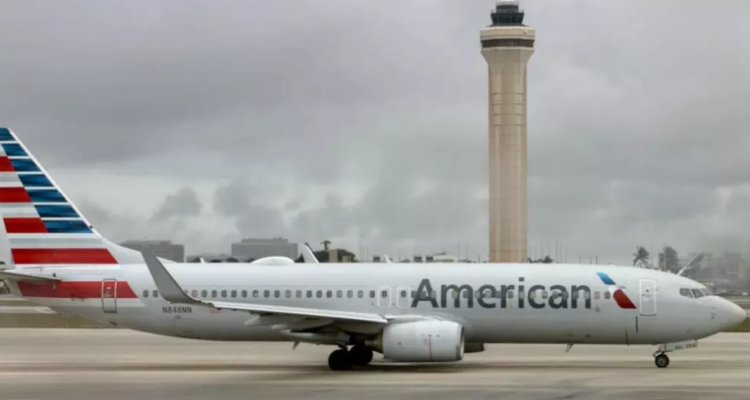 La guerra también golpea a aerolíneas en EE.UU. y han empezado a recortar previsiones para 2026