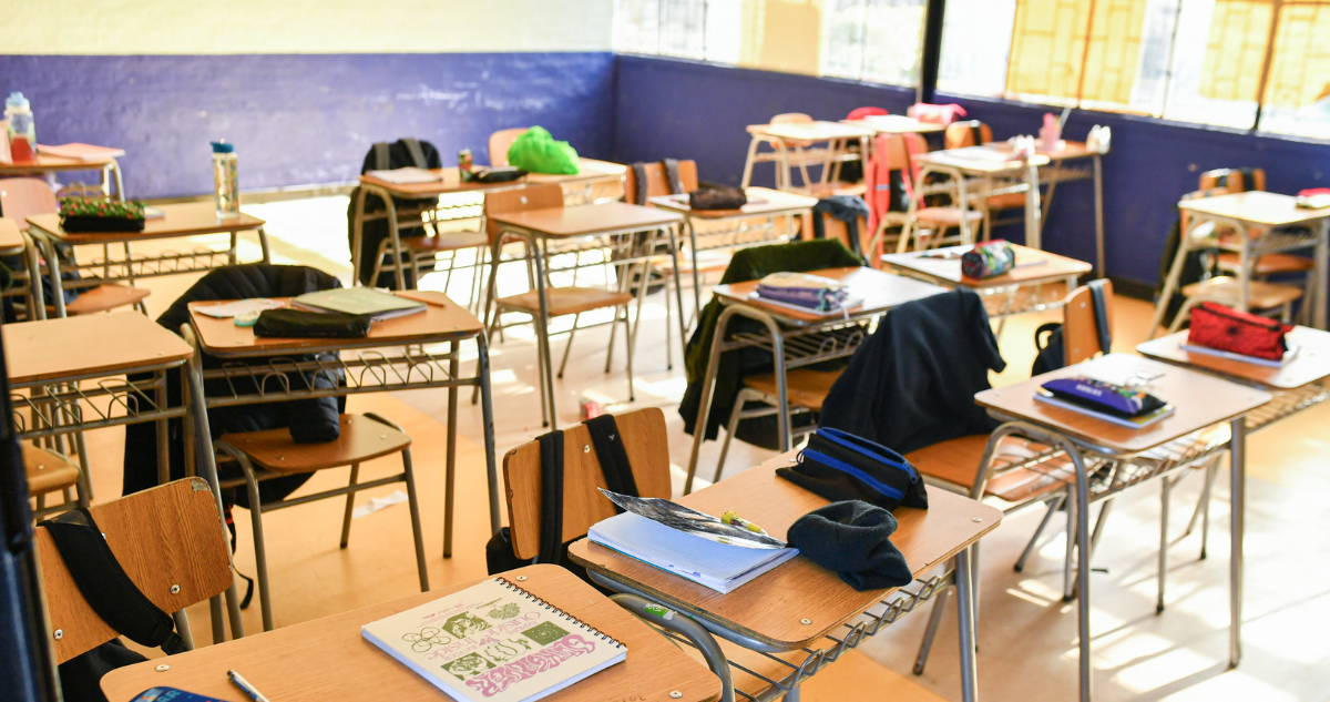 En qué consiste la Ley de Convivencia Escolar y qué dice sobre la instalación de detectores de metales