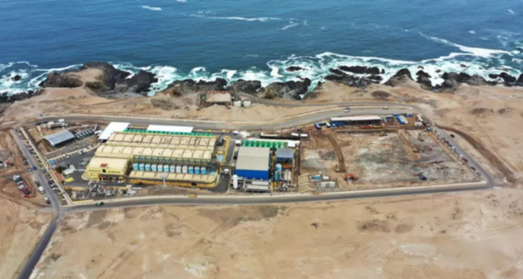 Foto de contexto de planta de desalación