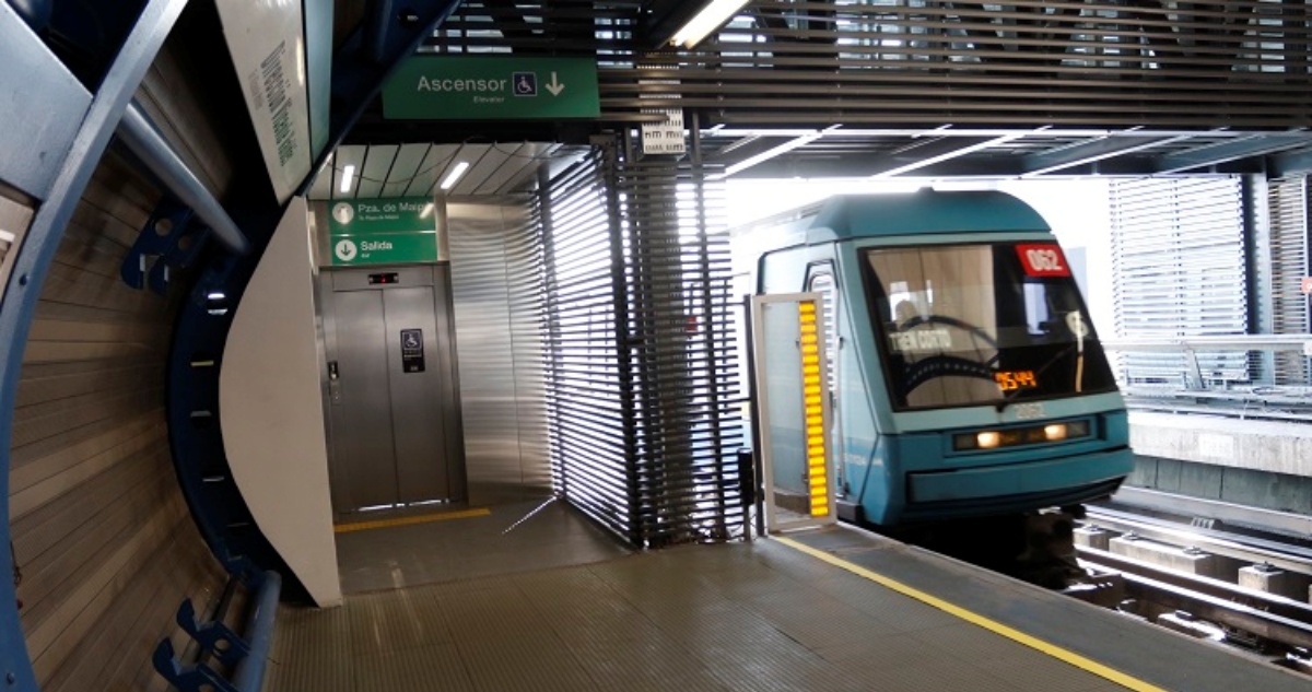Línea 5 del Metro presenta retraso de frecuencia en la hora punta matinal