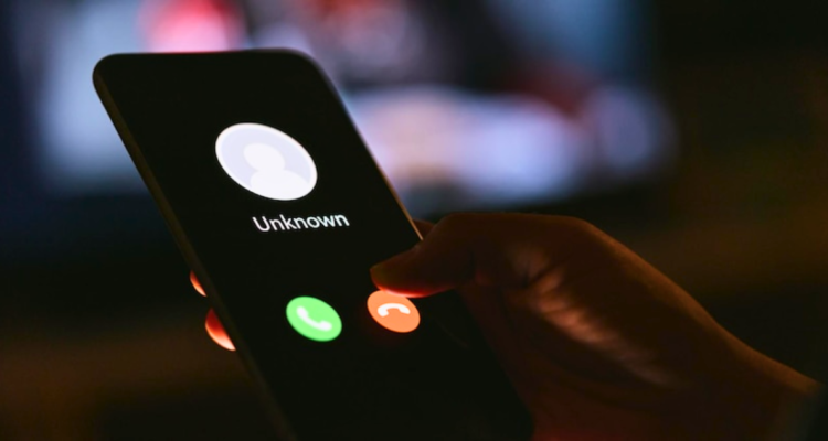 ¿Aún te molestan con llamadas de spam? Lo que puedes hacer para dejar de recibirlas