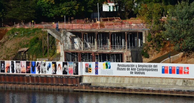MAC Valdivia obras paralizadas