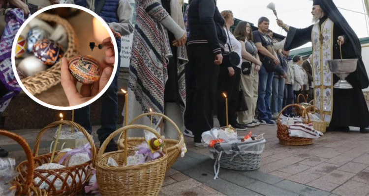 Un sacerdote ucraniano bendice a los fieles y sus cestas en Kiev. Y foto de huevos pintados.