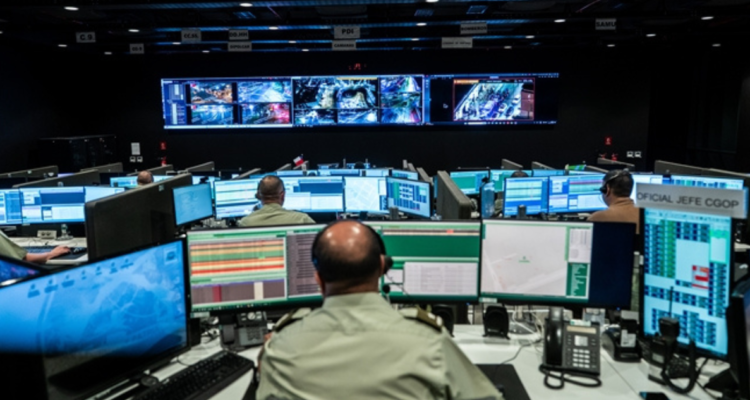 56 detenidos y 122 vehículos retirados deja megaoperativo en distintos puntos en región Metropolitana