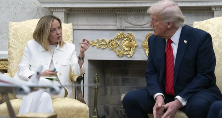 Imagen de archivo de Giorgia Meloni y Donald Trump
