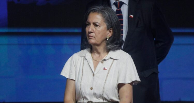 “Es un hecho”: ministra Chomalí asegura que recorte del presupuesto en Salud será “menos de un 3%”