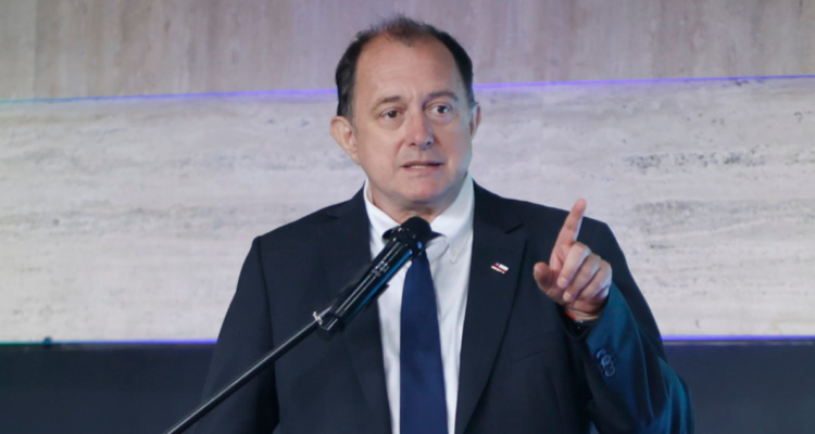 Ministro Iván Poduje