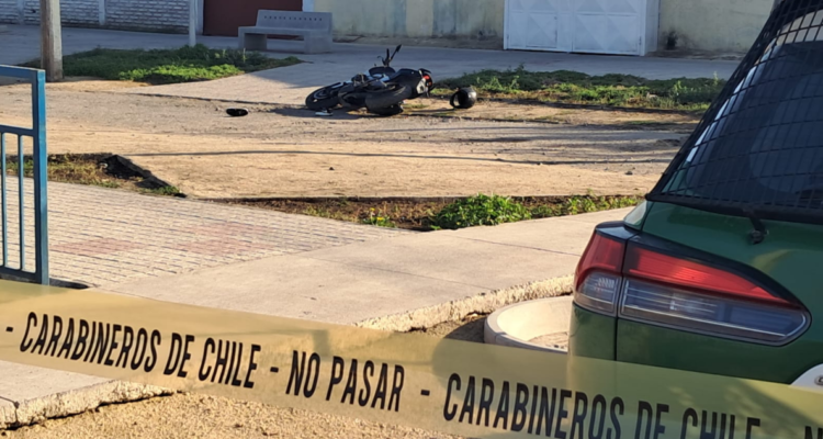 Motociclista muere acribillado en Lo Espejo: indagan vehículo hallado con metralleta en su interior