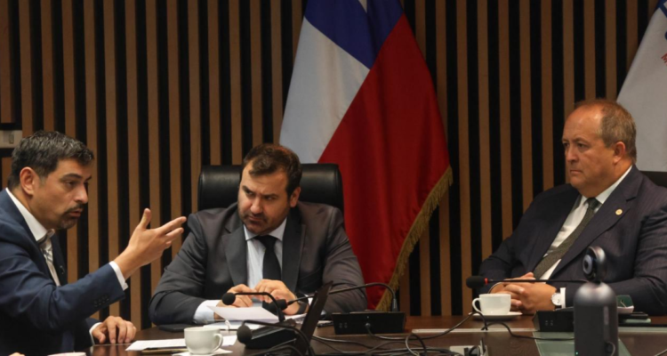 Municipio de Cerro Navia “demanda soluciones concretas” a fiscal Valencia por homicidios en la comuna