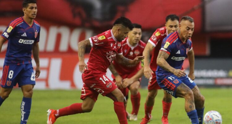 Ñublense y la U se enfrentaron en Chillán