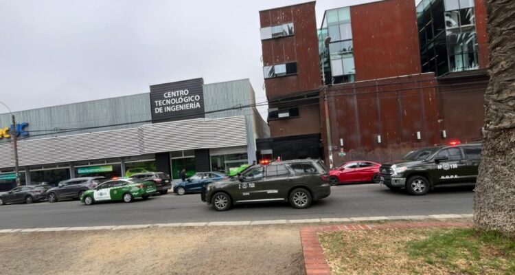 Operativo del GOPE en DUOC Uc